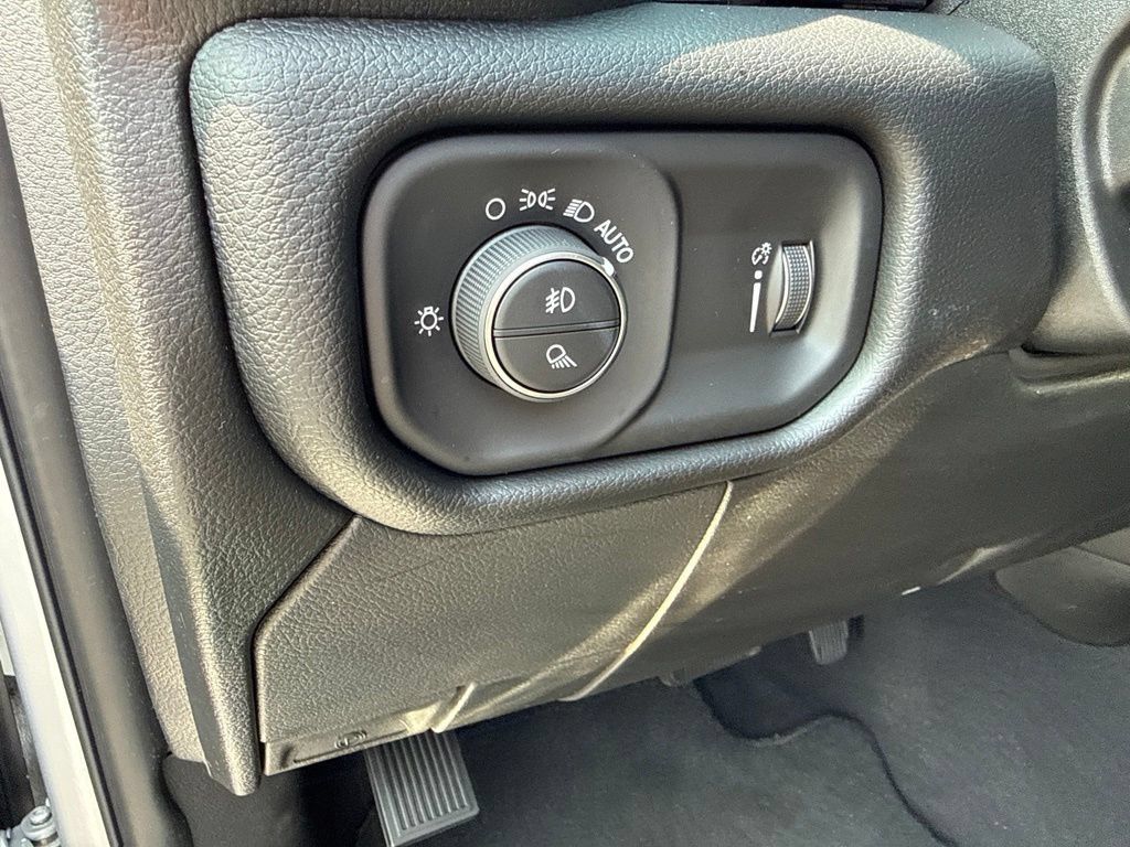 Used 2026 RAM 2500 Big Horn AWD/4WD image 19