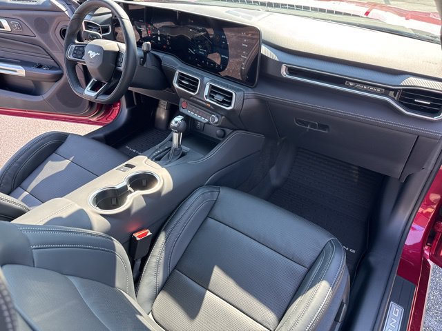 Used 2025 Ford Mustang GT Premium RWD image 30