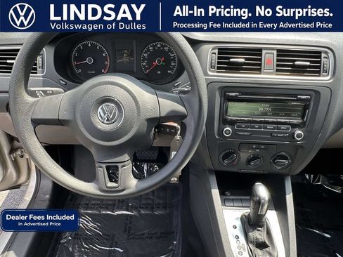 Used 2013 Volkswagen Jetta S FWD image 10