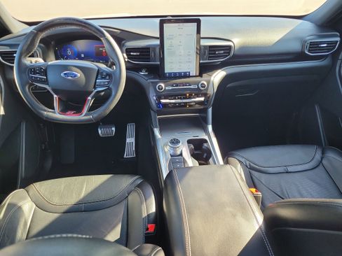 Certified 2020 Ford Explorer ST w/ Premium Technology Package image 15