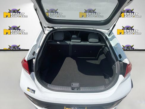 Used 2020 Hyundai Ioniq SE FWD image 27