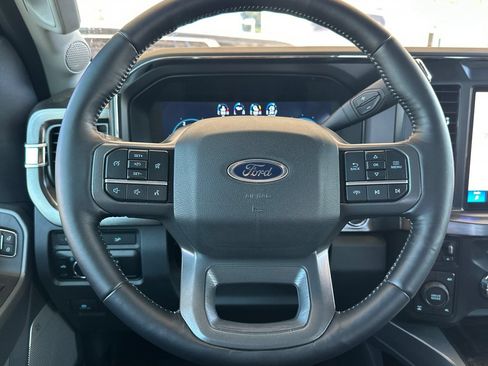 Used 2024 Ford F250 Lariat w/ FX4 Off-Road Package AWD/4WD image 31