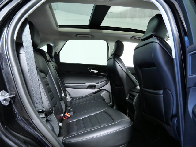 Certified 2024 Ford Edge SEL w/ Convenience Package AWD/4WD image 12