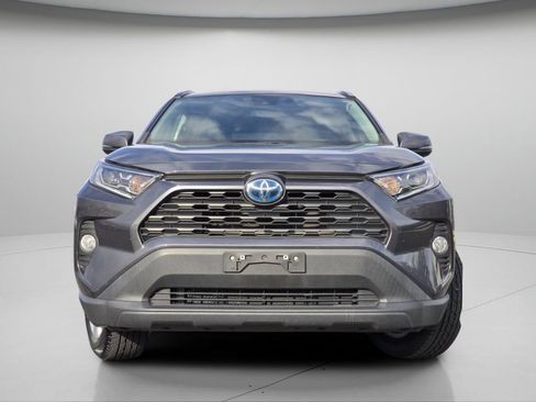 Used 2021 Toyota RAV4 XLE w/ Convenience Package AWD/4WD image 3