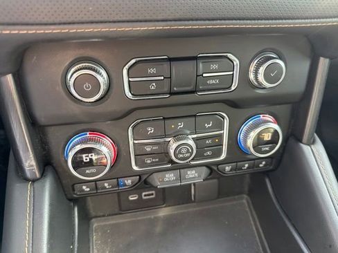 Used 2022 GMC Yukon AT4 w/ Max Trailering Package AWD/4WD image 12