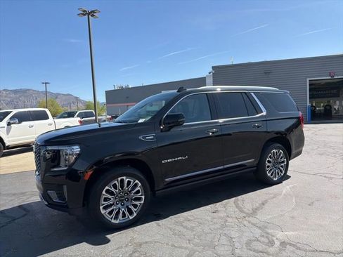 Used 2023 GMC Yukon Denali Ultimate AWD/4WD image 13