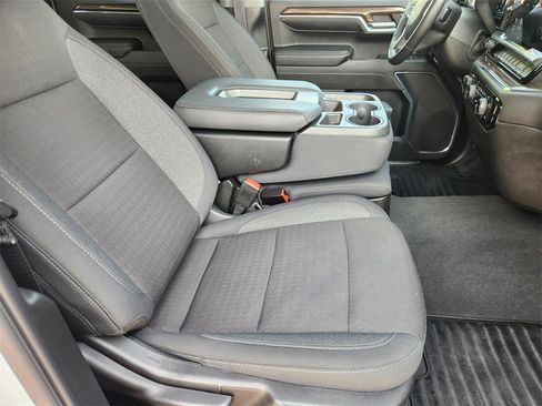 Used 2023 Chevrolet Silverado 1500 RST image 12