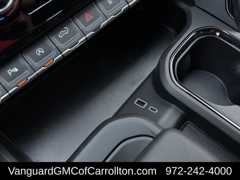 New 2026 GMC Sierra 1500 AT4 w/ AT4 Premium Package AWD/4WD image 17