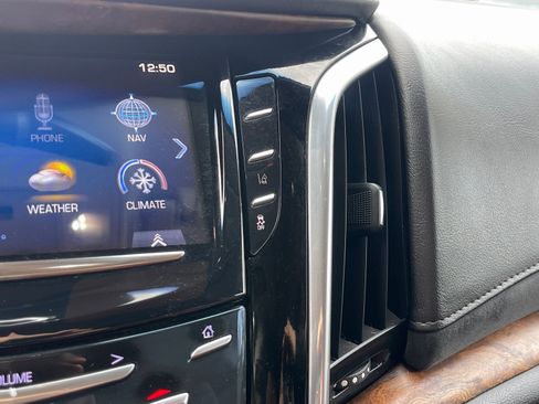 Used 2015 Cadillac Escalade ESV Premium image 41