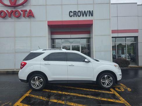 Used 2017 Chevrolet Equinox Premier w/ Enhanced Convenience Package AWD/4WD image 2