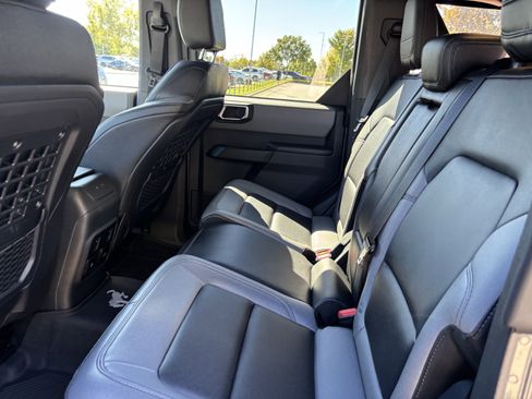 Used 2024 Ford Bronco Big Bend image 34