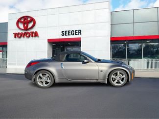 Used 2008 Nissan 350Z Enthusiast video 2