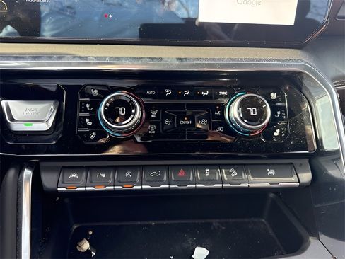 Used 2024 GMC Sierra 1500 Denali Ultimate image 14