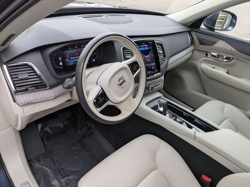 Certified 2023 Volvo XC90 B6 Plus w/ Protection Package Premier image 14