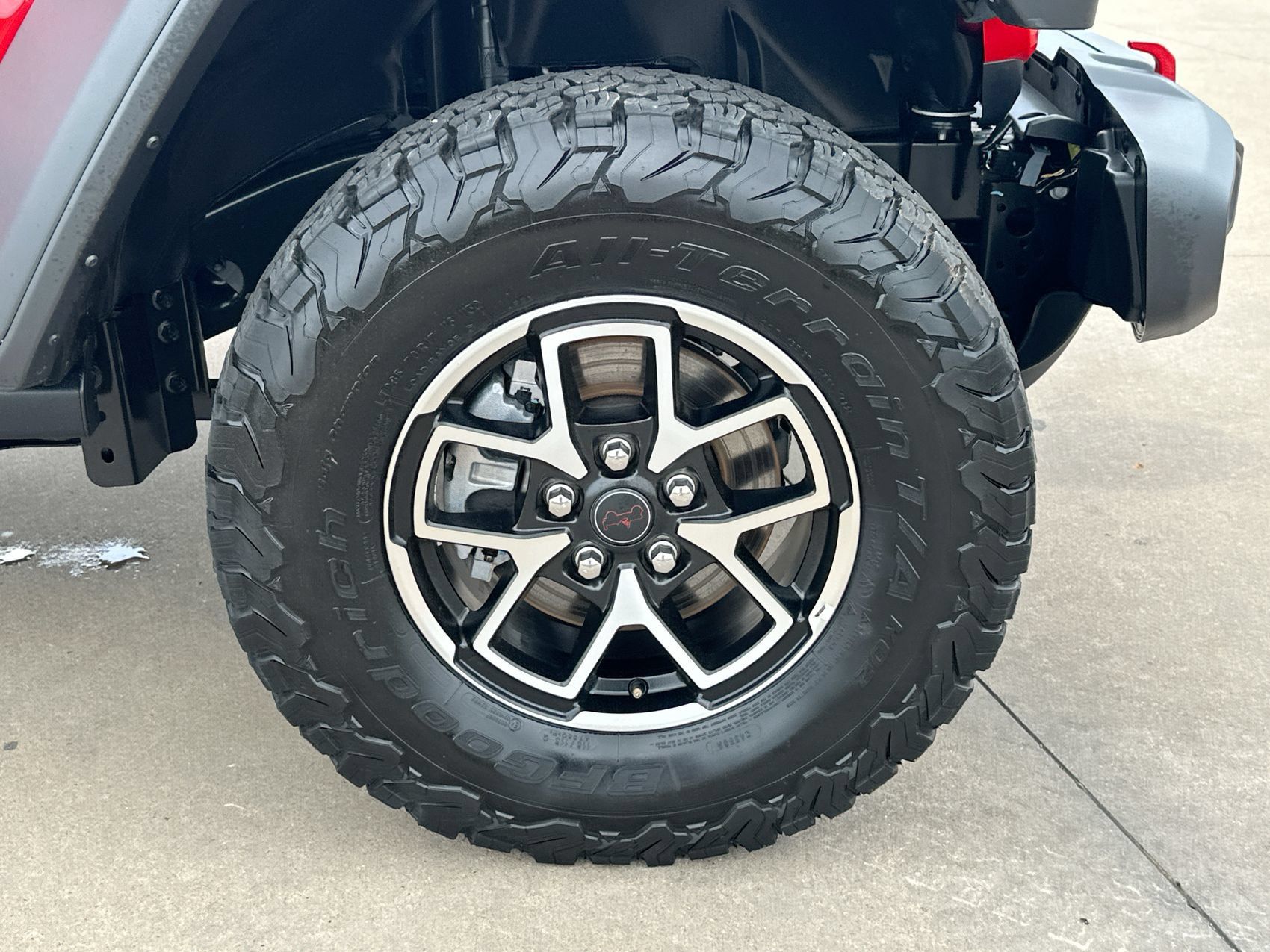 Used 2025 Jeep Wrangler Unlimited Rubicon AWD/4WD image 10