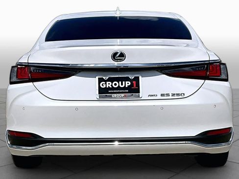 Used 2021 Lexus ES 250 w/ Premium Package AWD/4WD image 5