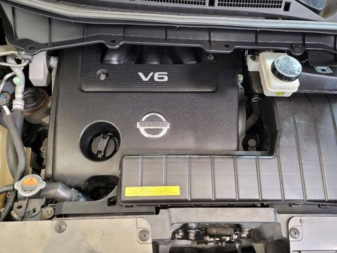 Used 2016 Nissan Quest Platinum image 30