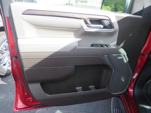 New 2026 GMC Sierra 1500 SLT w/ SLT Premium Plus Package image 13