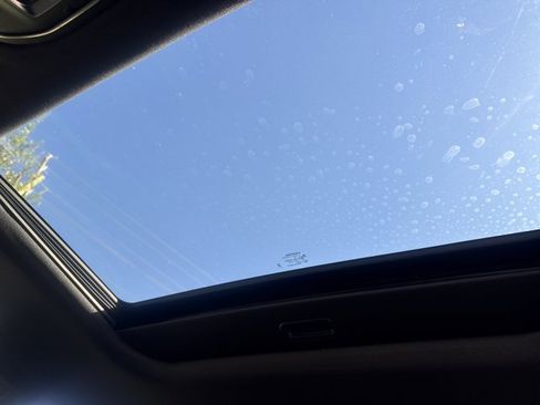 Certified 2025 Jeep Grand Cherokee Altitude image 33