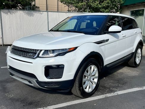 Used 2018 Land Rover Range Rover Evoque SE image 3