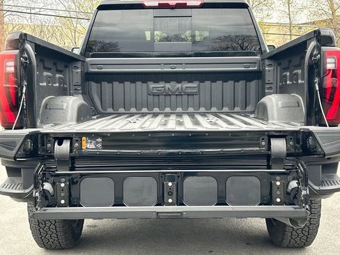 New 2026 GMC Sierra 2500 Denali AWD/4WD image 24