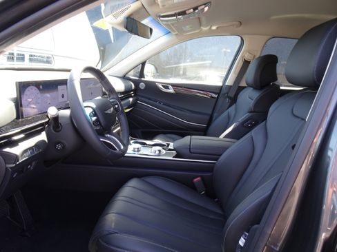 New 2025 Genesis GV80 2.5T Standard image 10