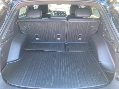 New 2025 Chevrolet Equinox EV RS w/ Convenience Package II FWD image 18