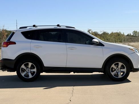 Used 2015 Toyota RAV4 XLE FWD image 7