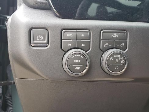 New 2026 Chevrolet Silverado 1500 LT Trail Boss w/ Convenience Package II AWD/4WD image 26
