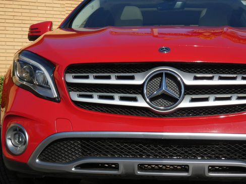 Used 2019 Mercedes-Benz GLA 250 image 18