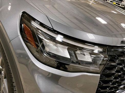 Certified 2025 Ford Explorer ST-Line w/ ST-Line Street Pack image 27