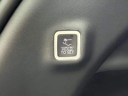 New 2025 Jeep Wagoneer S Limited w/ Comfort Package image 9