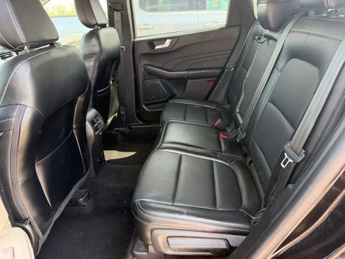 Used 2024 Ford Escape Platinum AWD/4WD image 7