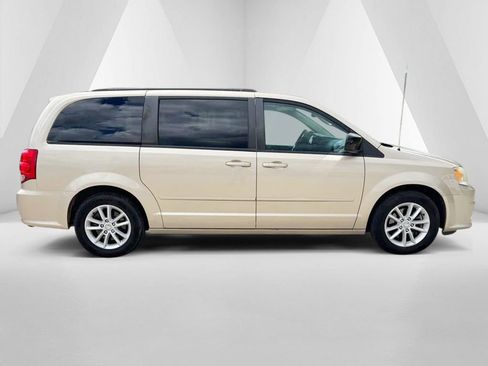 Used 2014 Dodge Grand Caravan SXT w/ Quick Order Package 29G SXT FWD image 8
