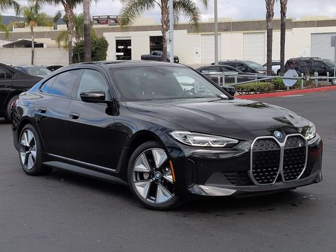 Used 2023 BMW i4 eDrive40 w/ Premium Package RWD image 2
