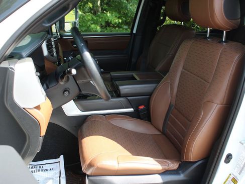 Used 2022 Toyota Tundra 1794 Edition w/ Advanced Package AWD/4WD image 17