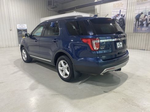 Used 2016 Ford Explorer XLT w/ Equipment Group 201A AWD/4WD image 6