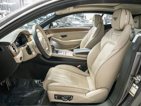 Used 2024 Bentley Continental GT V8 AWD/4WD image 34