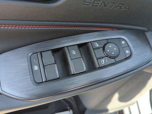 New 2026 Nissan Sentra SR w/ Floor Mat Package image 30