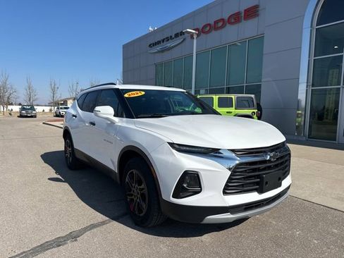 Used 2021 Chevrolet Blazer LT w/ Sound & Technology Package image 3