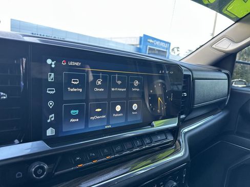 Used 2024 Chevrolet Silverado 1500 LT w/ Z71 Off-Road Package image 26