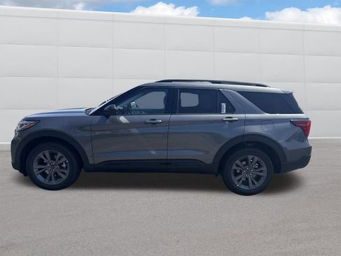 New 2026 Ford Explorer Active image 2