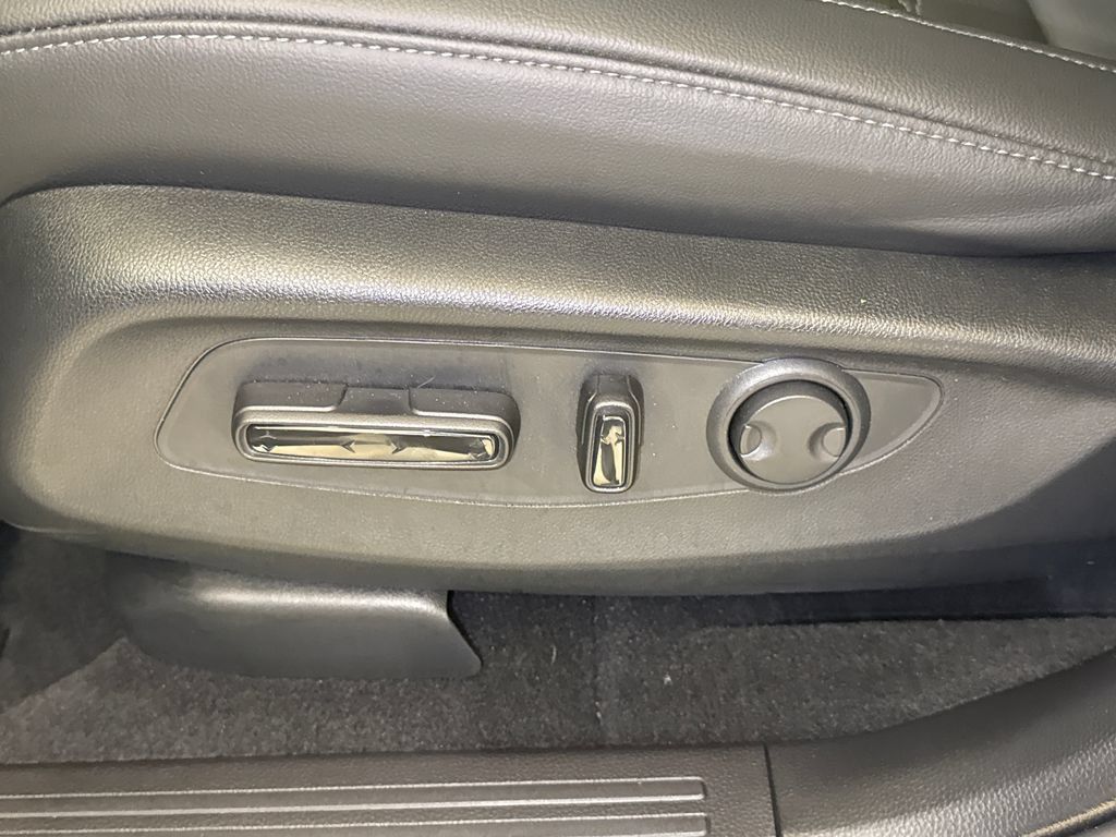 Used 2026 Honda CR-V EX-L image 24