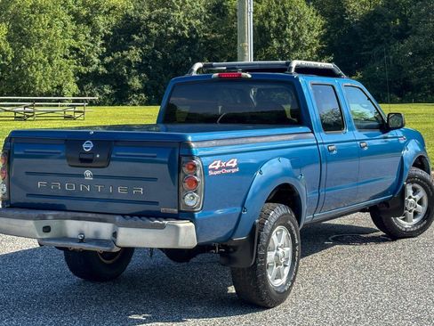 Used 2004 Nissan Frontier S/C image 15