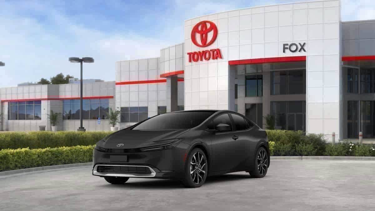 New 2026 Toyota Prius Plug-In Hybrid FWD image 1
