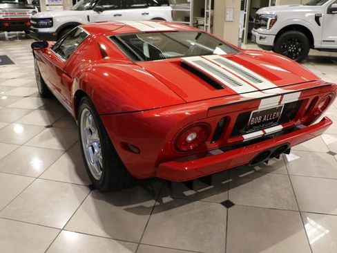 Used 2005 Ford GT image 4