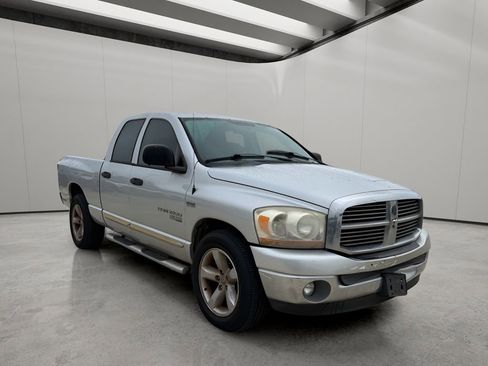 Used 2006 Dodge Ram 1500 Truck SLT image 7