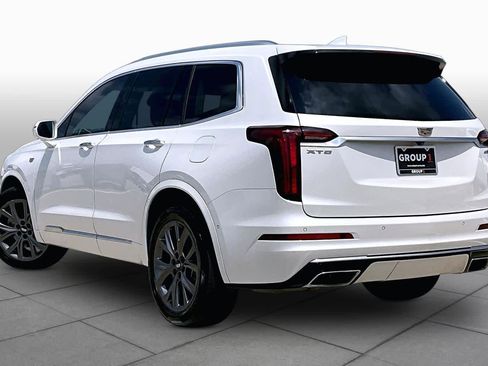 Used 2020 Cadillac XT6 Premium Luxury FWD image 12