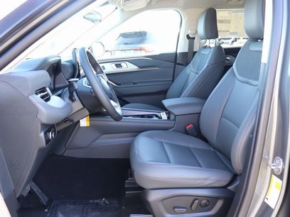 New 2026 Ford Explorer Active w/ Active Comfort Package