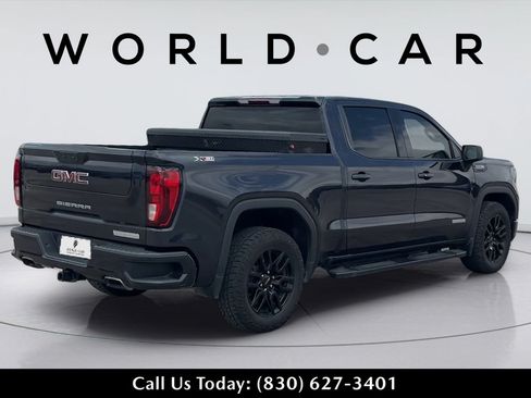 Used 2022 GMC Sierra 1500 Elevation w/ X31 Off-Road Package AWD/4WD image 7